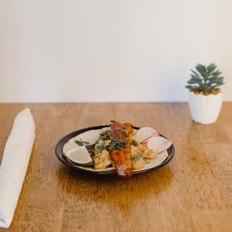 Fast Cafe Delivery: Breakfast, Tacos, Coffee & More
